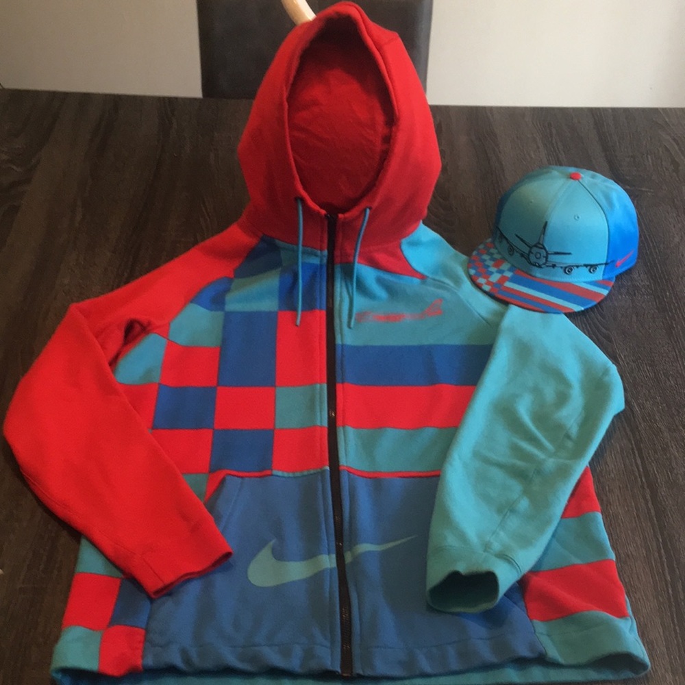 NIKE DOERNBECHER HOODY Flight Captain Corwin